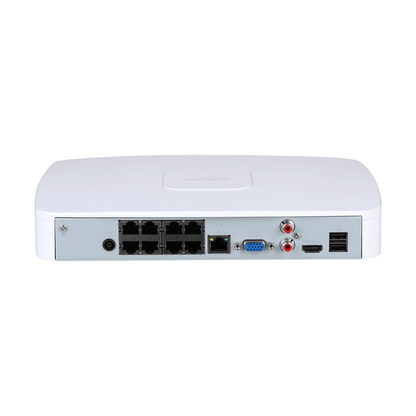 Witte Dahua NVR4108-8P-EI netwerk videorecorder met acht PoE-poorten, HDMI, VGA en audio-aansluitingen op de achterzijde.