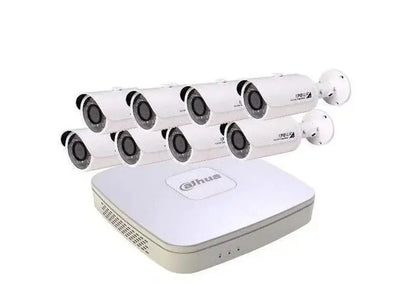 Witte Dahua 8-kanaals NVR met acht bijpassende witte bullet beveiligingscamera's voor professionele videobewaking.