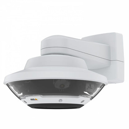 Witte Axis Q6300-E 360° multisensor beveiligingscamera met vier lenzen en muurbevestiging op een witte achtergrond.
