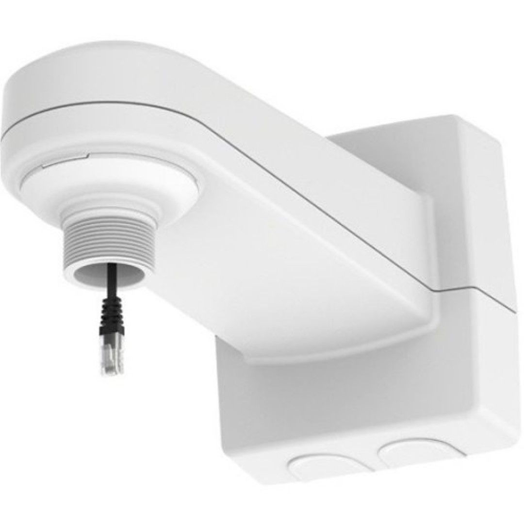 Witte Axis T91H61 wandmontagebeugel voor beveiligingscamera's met ingebouwde RJ45-kabel en beschermende behuizing.