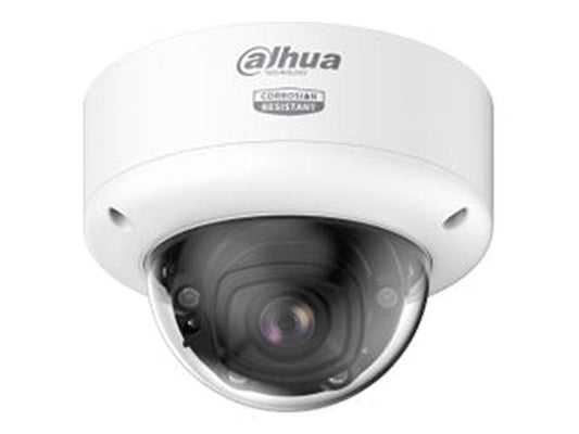Witte Dahua 4MP WizSense dome camera met corrosiebestendige NEMA4X behuizing en varifocale lens.