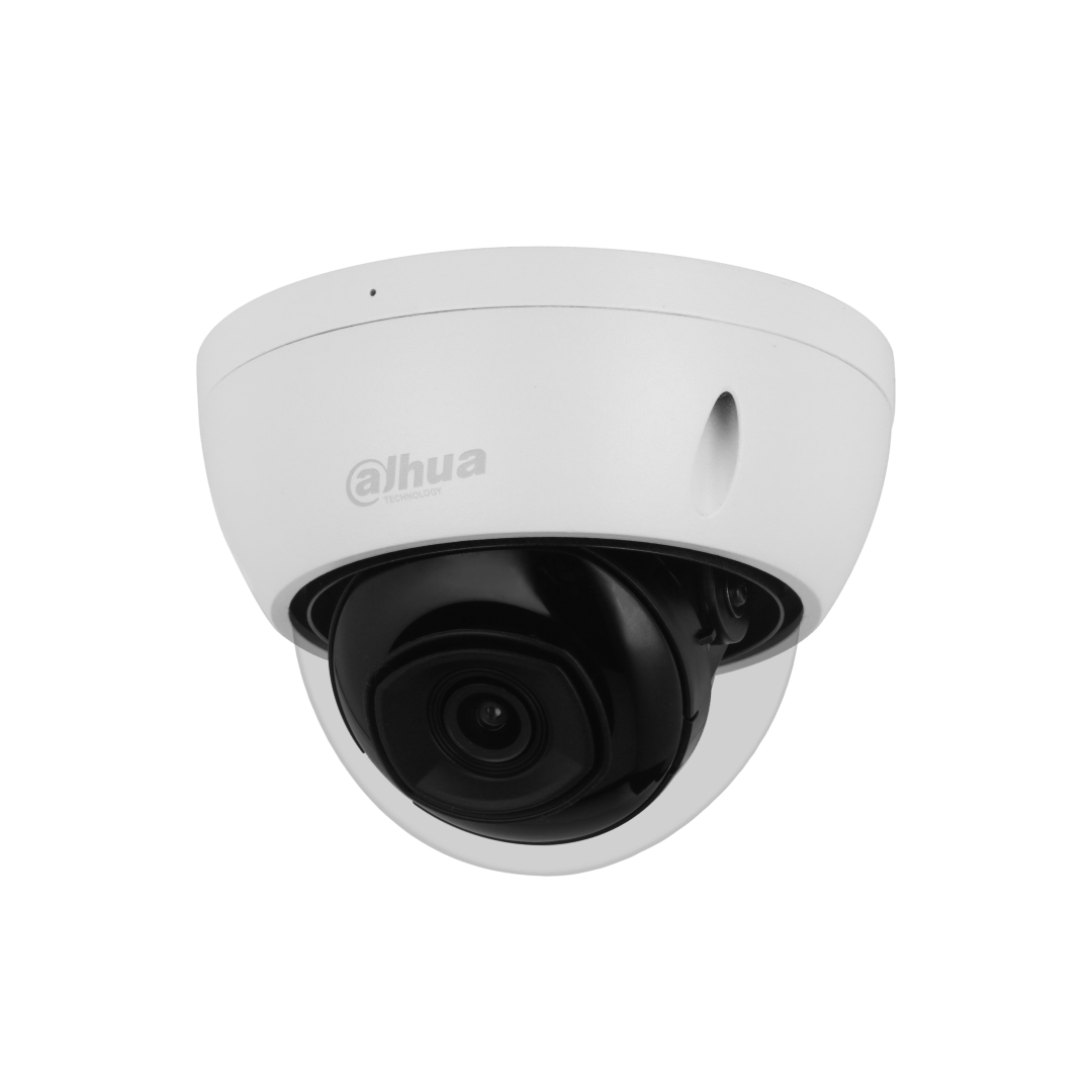 Witte Dahua WizSense mini dome camera met zwarte lensmodule en vandaalbestendige behuizing.
