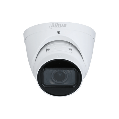 Witte Dahua 8MP WizMind eyeball beveiligingscamera met gemotoriseerde varifocale lens en Smart Dual Light technologie.