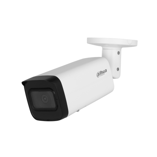 Witte Dahua WizSense bullet camera met zwarte lenskap en verstelbare muurbeugel voor buitenbeveiliging.