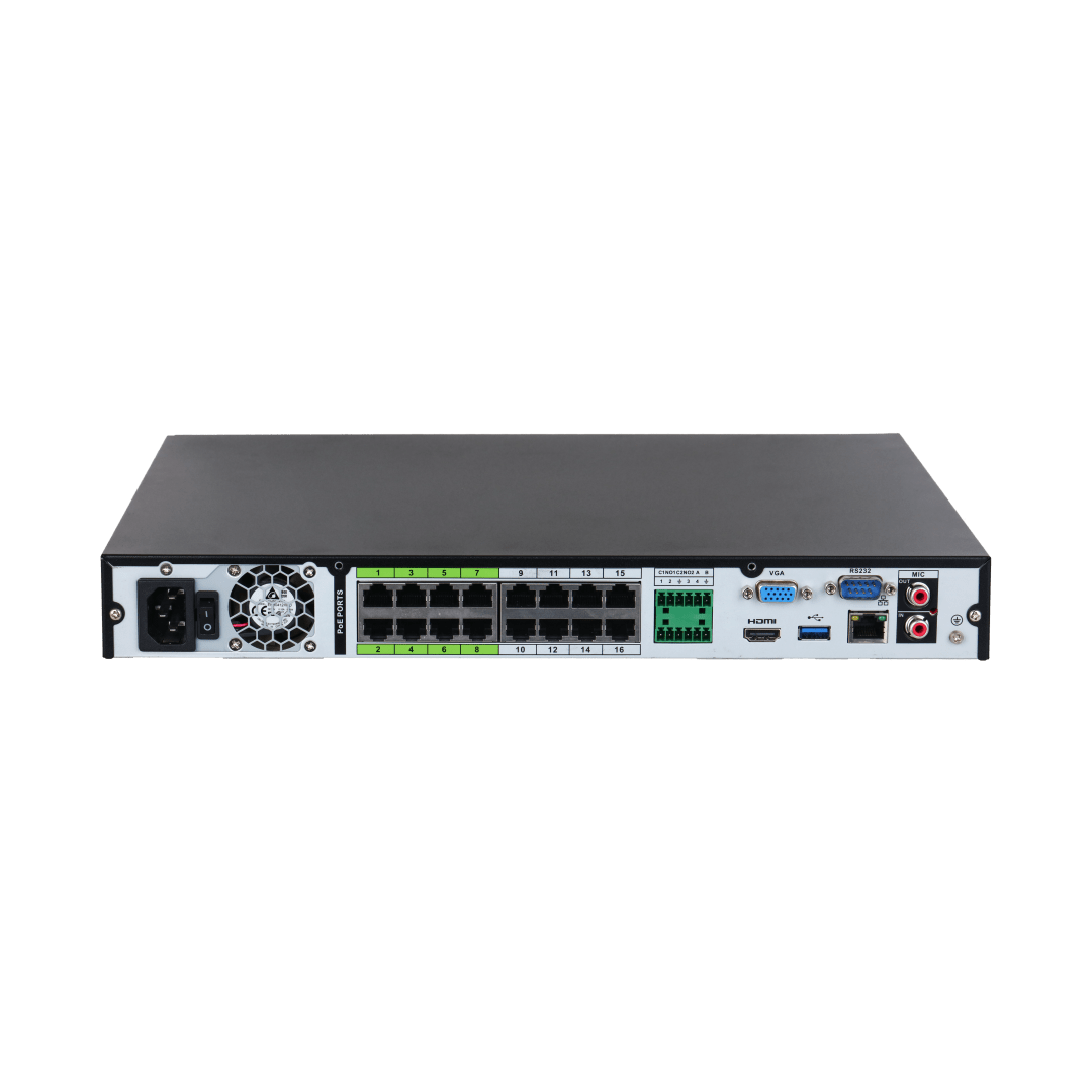 Achterkant van zwarte Dahua NVR5232-16P-EI2 met 16 PoE-poorten, HDMI, VGA, audio-aansluitingen en een ingebouwde ventilator.