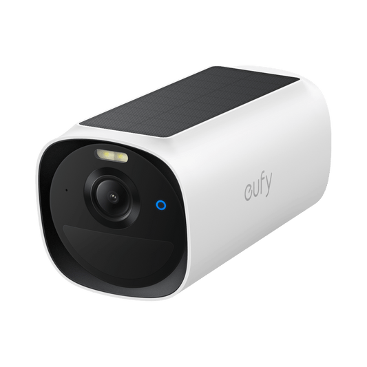 Witte Eufy E40 draadloze 2K beveiligingscamera met geïntegreerd zonnepaneel en zwarte lensmodule.