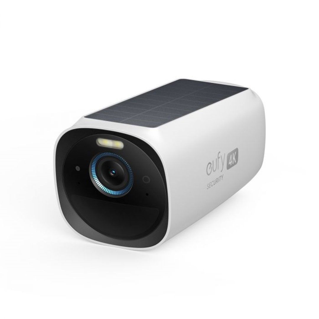 Witte EufyCam 3 4K beveiligingscamera met zwart front, ingebouwd zonnepaneel en strak draadloos design.