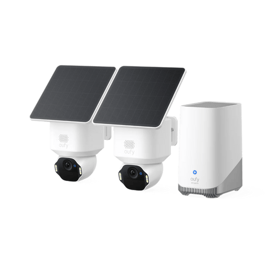Twee witte Eufy SoloCam E42 4K-beveiligingscamera's met zonnepaneel naast een witte Homebase 3.
