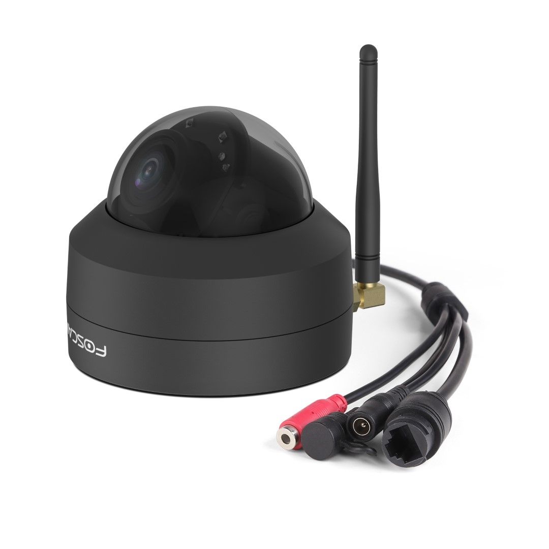 Zwarte Foscam D4Z PTZ dome beveiligingscamera met WiFi-antenne en bekabeling voor buiten.