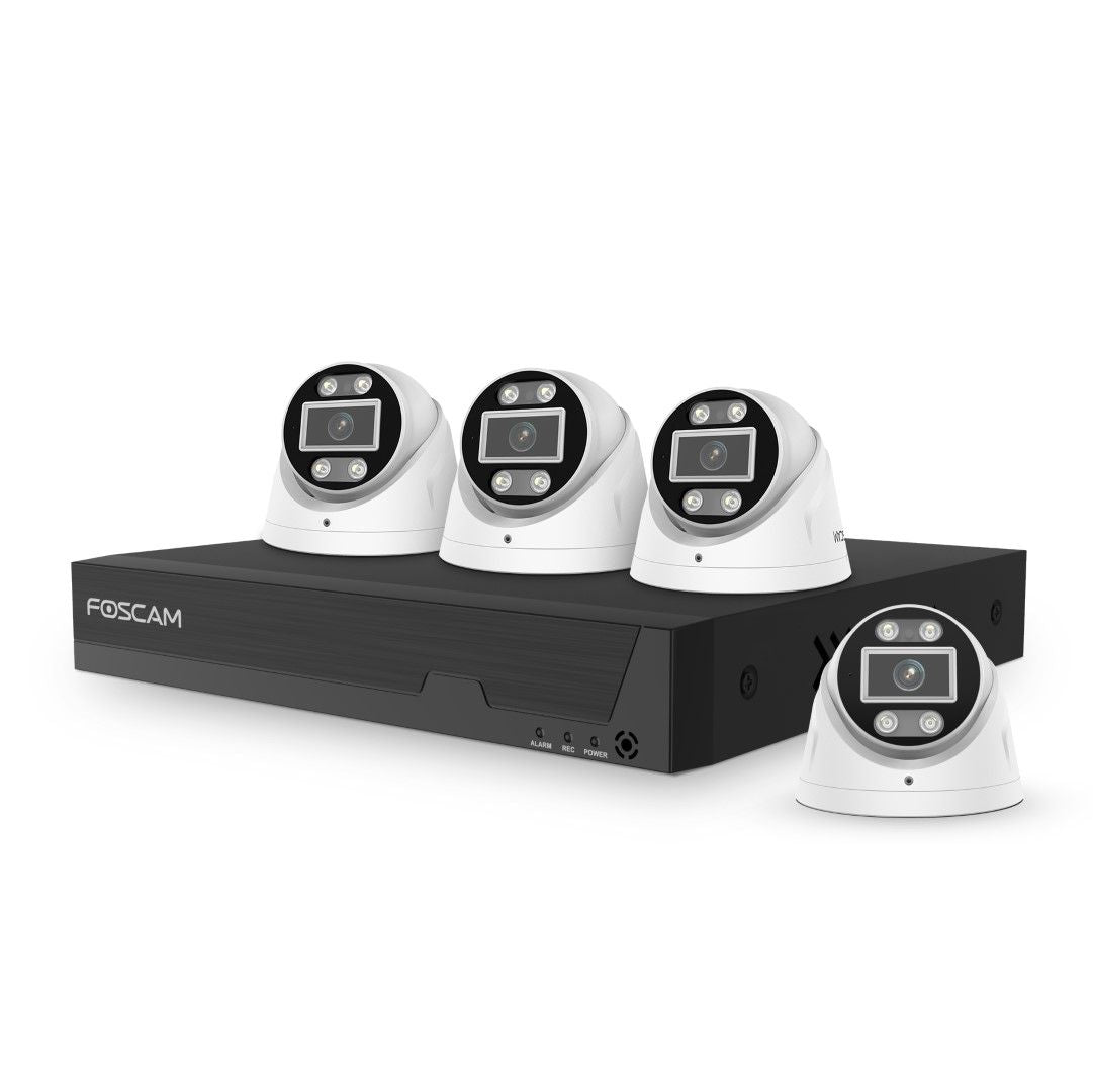 Foscam 4K PoE NVR beveiligingsset met zwarte recorder en vier witte turret camera's.