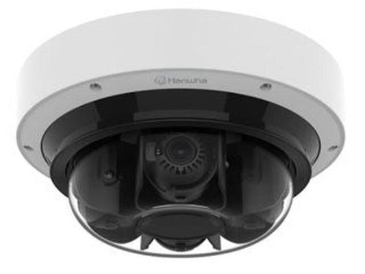 Witte Hanwha 32MP panoramische quad-lens domecamera met 360 graden zicht voor buitenbeveiliging.