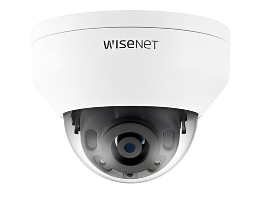 Witte Hanwha QNV-7022R outdoor dome beveiligingscamera met Wisenet logo en transparante koepel.