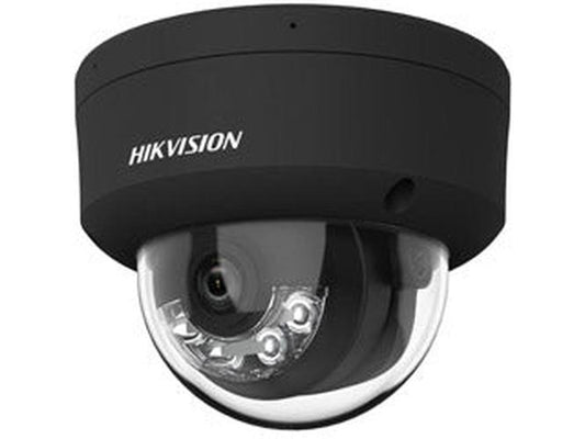 Zwarte Hikvision 4MP dome IP-camera voor buiten met compact design en transparante lenskap.