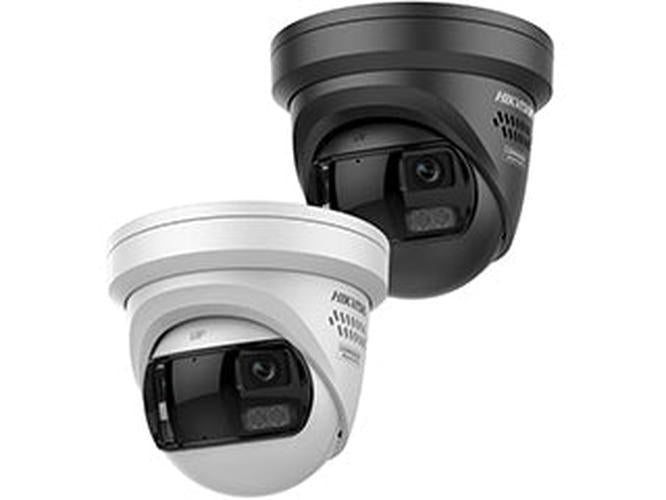Witte en zwarte Hikvision 8MP ColorVu G3 turret beveiligingscamera's met stroboscoop voor buiten.