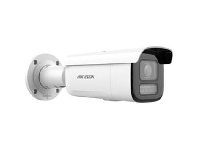 Witte Hikvision ColorVu bullet camera met varifocale lens en robuuste vandaalbestendige behuizing voor buiten.