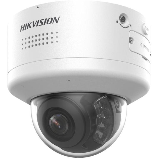 Witte Hikvision 4MP ColorVu PTZ mini dome-camera met varifocale lens en ingebouwde luidspreker voor actieve afschrikking.