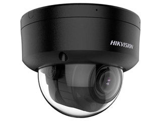 Zwarte Hikvision 8MP AcuSense dome beveiligingscamera met varifocale lens en robuuste IP67 behuizing.