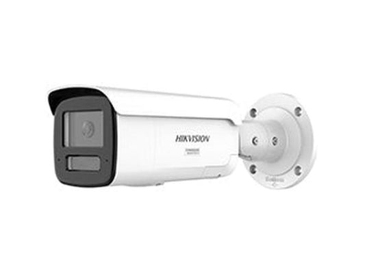 Witte Hikvision ColorVu bulletcamera met actieve afschrikking en muurbeugel voor buitenbeveiliging.