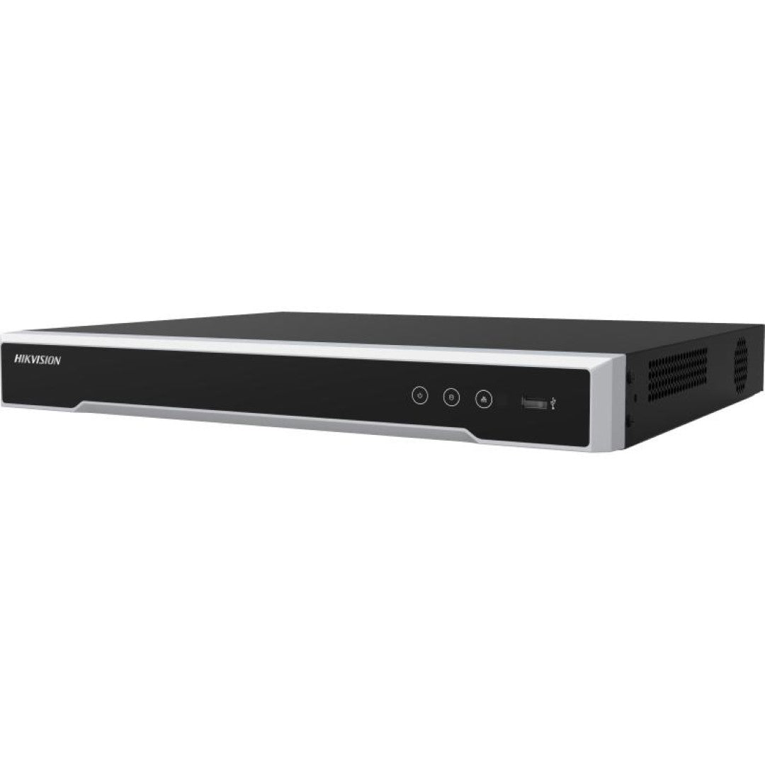 Zwarte Hikvision 8-kanaals Ultra NVR met zilverkleurig voorpaneel, statuslampjes en USB-poort.