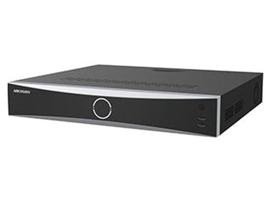 Zwarte Hikvision 32-kanaals AcuSense NVR met zilverkleurig frontpaneel en 4 HDD-bays voor professionele camerabeveiliging.
