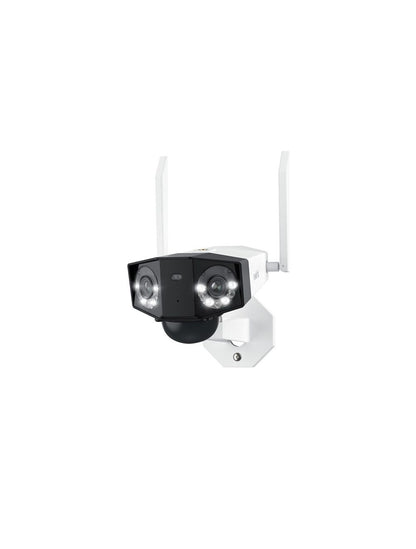 Witte Reolink G750-W dual-lens beveiligingscamera met twee lenzen, spotlights en twee wifi-antennes op een muurbeugel.