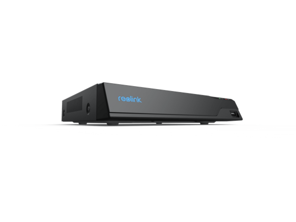Zwarte Reolink NVS8 8-kanaals PoE NVR recorder met strak design en USB-poort aan de voorzijde.