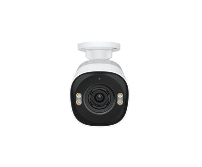 Witte Reolink 8MP 4K PoE bulletcamera met zwarte lens, F1.0 diafragma en geïntegreerde ColorX nachtzichtverlichting.