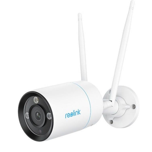 Witte Reolink W330 8MP WiFi 6 bullet buitencamera met twee antennes, spotlight en zwarte lensbehuizing.