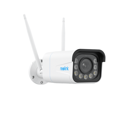 Witte Reolink W430 8MP WiFi bulletcamera met dubbele antennes, spotlight en 5x optische zoom voor buiten.