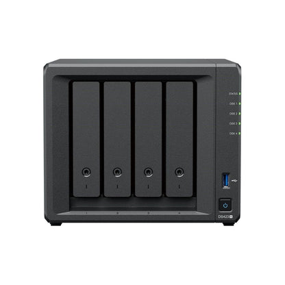 Zwarte Synology DiskStation 4-bay NAS met vier schijfslots, statuslampjes, USB-poort en aan-uitknop aan de voorzijde.