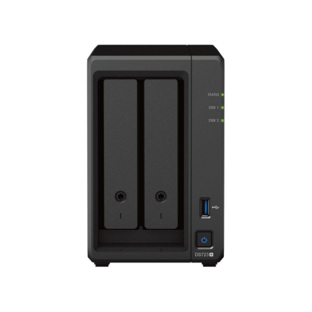 Zwarte Synology DiskStation DS725+ 2-bay NAS met twee schijfslots, statuslampjes en USB-poort aan de voorzijde.