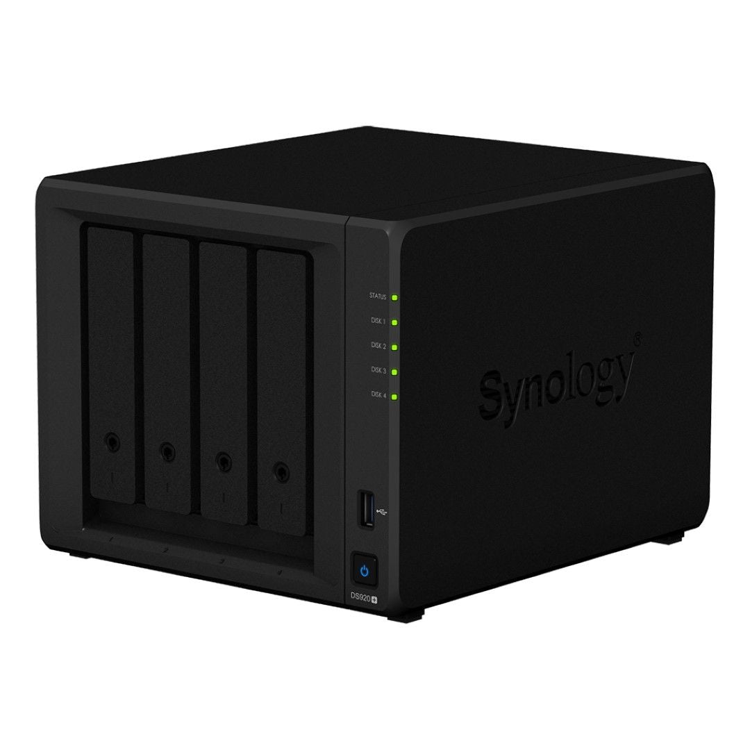 Zwarte Synology DiskStation 4-bay NAS met vier schijfposities, statuslampjes en USB-poort aan de voorzijde.