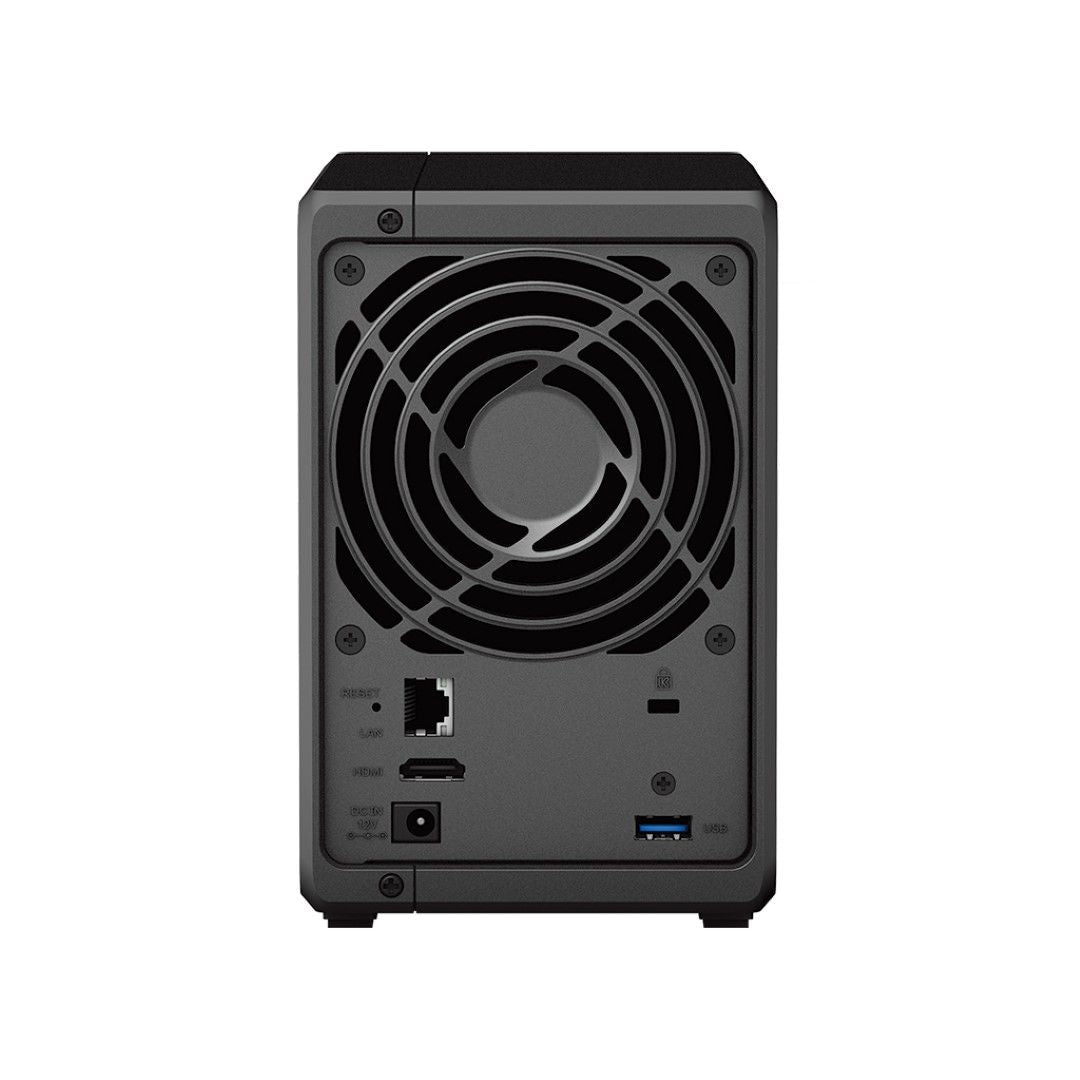 Zwarte Synology DVA1622 2-bay NVR achterkant met ventilator, HDMI-poort, LAN-aansluiting en USB-poort.