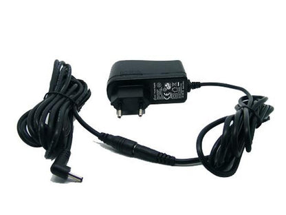 Zwarte 3 meter Foscam 5V verlengkabel met stroomadapter en haakse connector.